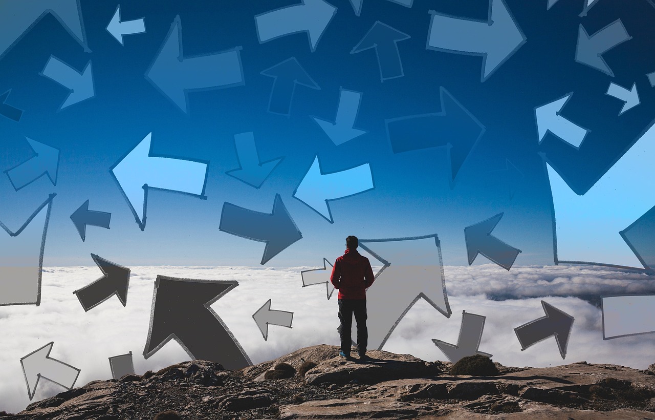 网红机场闹事遭拘，公众人物应遵守公共秩序